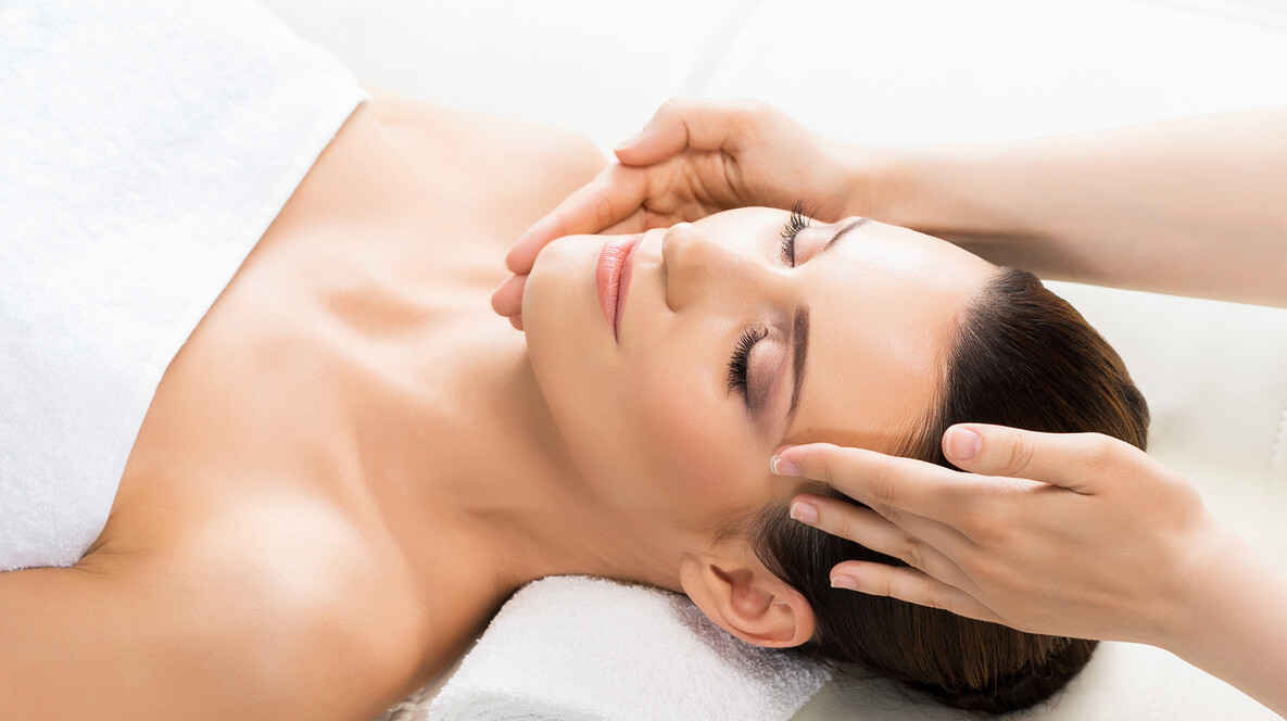 Avrupa Yakasında Hint Baş Masajı Yeni İş Hediyeleri - Avrupa Yakasında Hint Baş Masajı