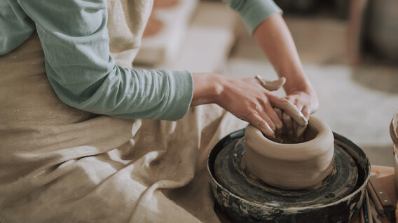 Çömlekçi Çarkında Seramik Kursu Seramik Atölyesi - Çömlekçi Çarkında Seramik Kursu