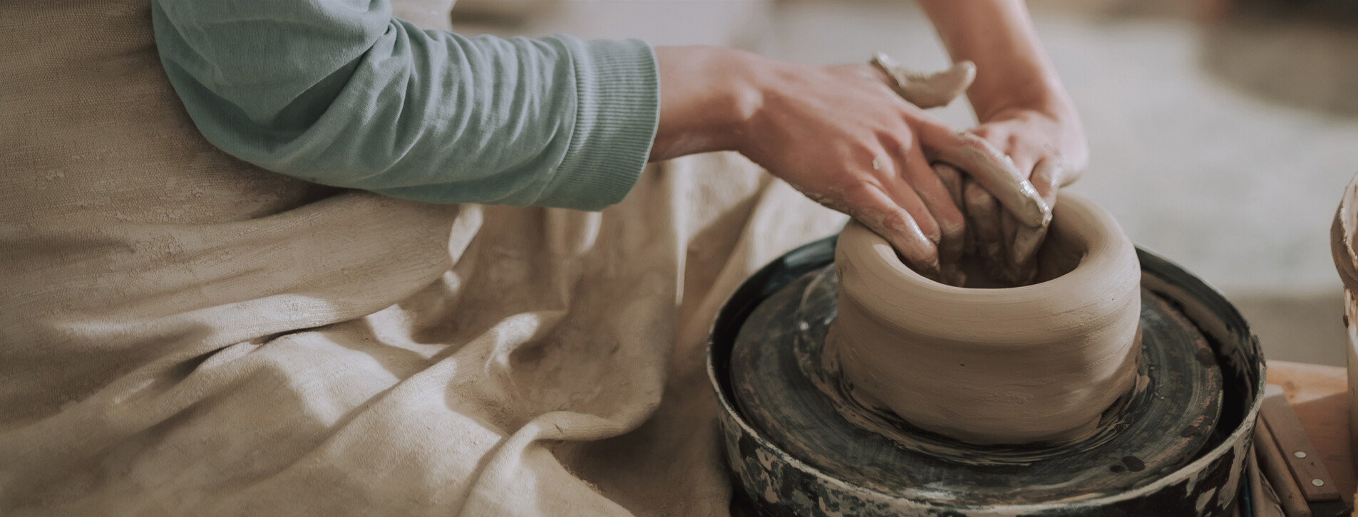 Fotoğraf 1 - Çömlekçi Çarkında Seramik Kursu