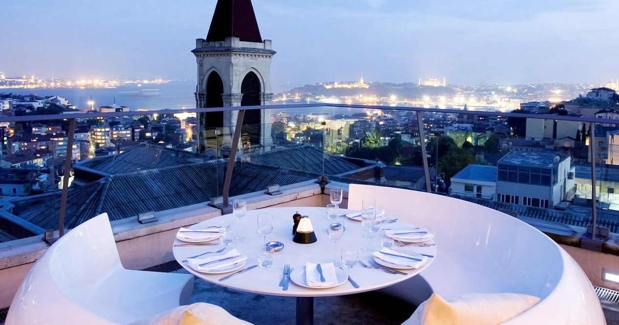 İstanbul'da 360° Manzaralı Akşam Yemeği - 12 Fotoğraf 12 - İstanbul'da 360° Manzaralı Akşam Yemeği