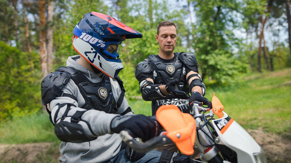 İstanbul'da Arkadaş Grubu için Enduro Turu İstanbul'da Arkadaş Grubu için Enduro Turu