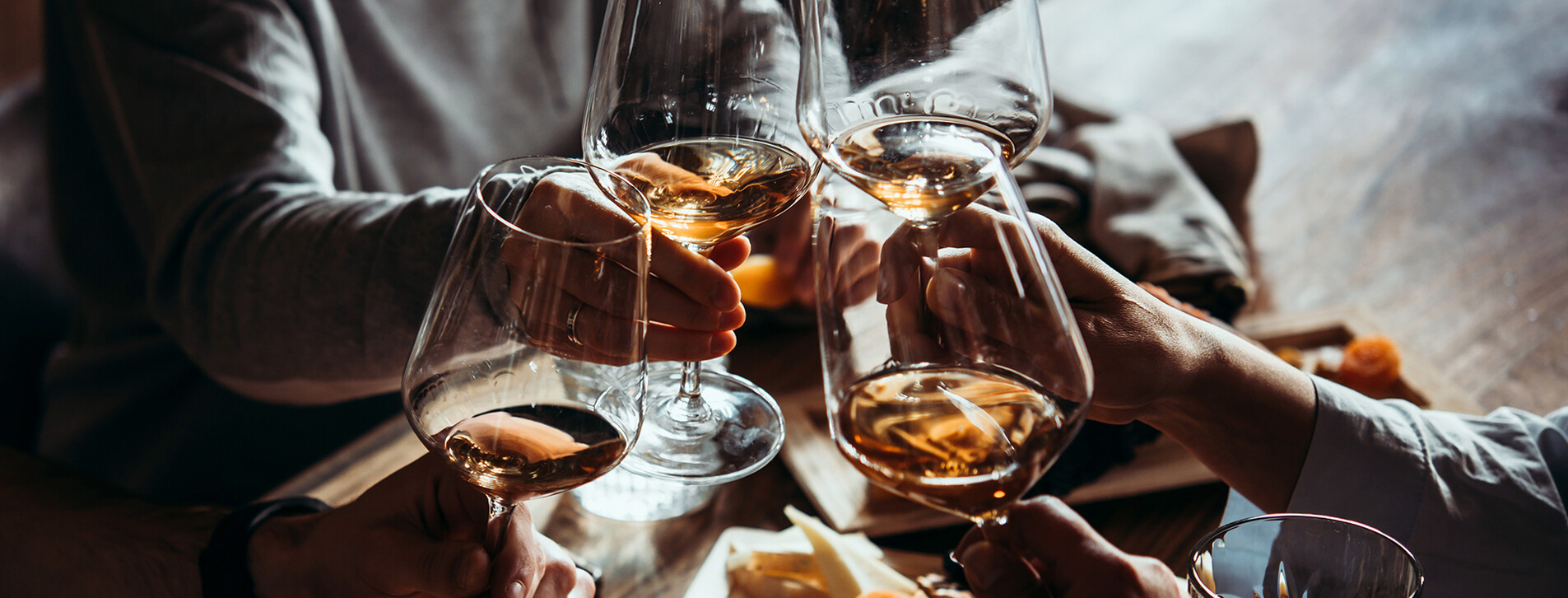 Fotoğraf 1 - Arkadaş Grubu için Şarap Barında bir Akşam