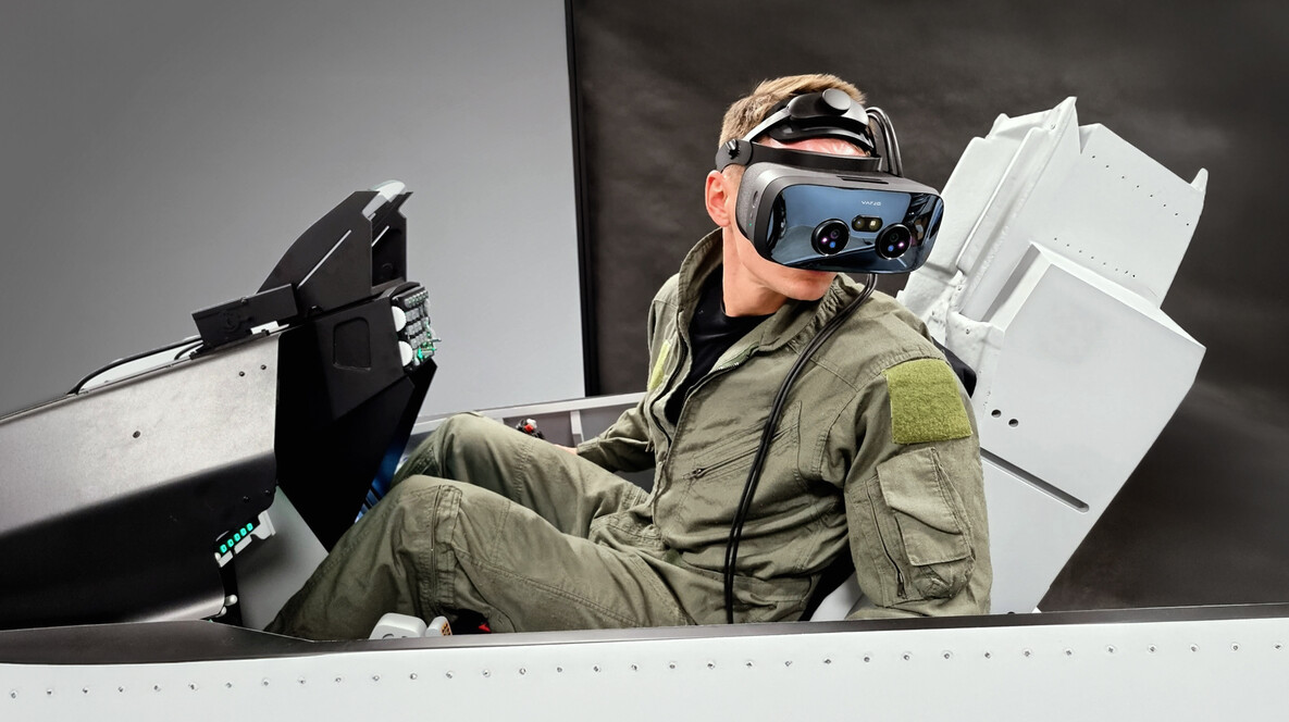 Iki kişi için F-16 simulator Deneyimi Babaya Doğum Günü Hediyeleri - Iki kişi için F-16 simulator Deneyimi