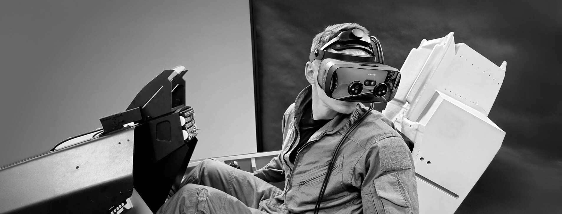 Fotoğraf 1 - Iki kişi için F-16 simulator Deneyimi