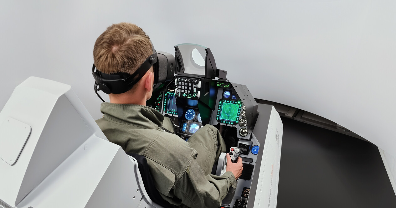 Iki kişi için F-16 simulator Deneyimi - 12 Fotoğraf 12 - Iki kişi için F-16 simulator Deneyimi