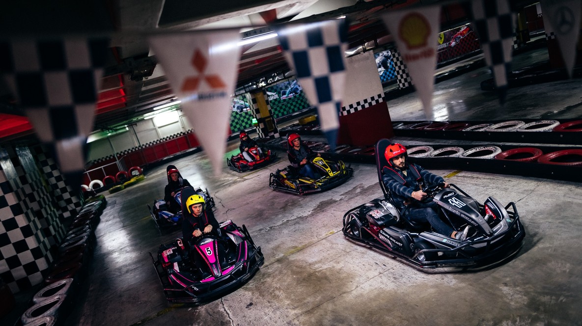 Arkadaş Grubu için Karting Karting - Arkadaş Grubu için Karting