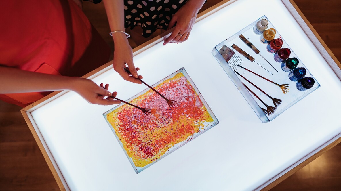 İki kişi için Geleneksel Su Ebru Atölyesi Yıldönümü Hediyeleri - İki kişi için Geleneksel Su Ebru Atölyesi