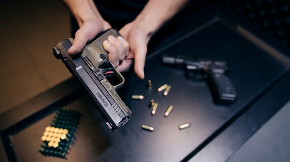 İki Kişiye Özel Temel Atış Eğitimi Evlilik Yıldönümü Hediyeleri İzmir'de - İki Kişiye Özel Temel Atış Eğitimi