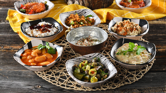 İki Kişi için Meze Yapım Dersi İki Kişi için Meze Yapım Dersi