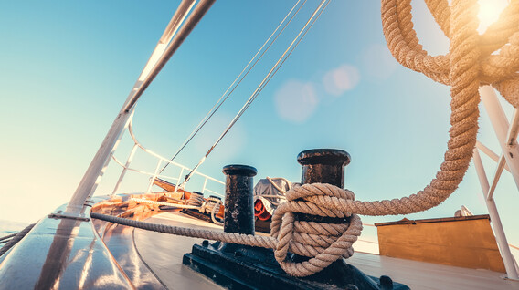 İstanbul'da Arkadaş Grubu için Yelken ile Tanışma Eğitimi İstanbul'da Arkadaş Grubu için Yelken ile Tanışma Eğitimi
