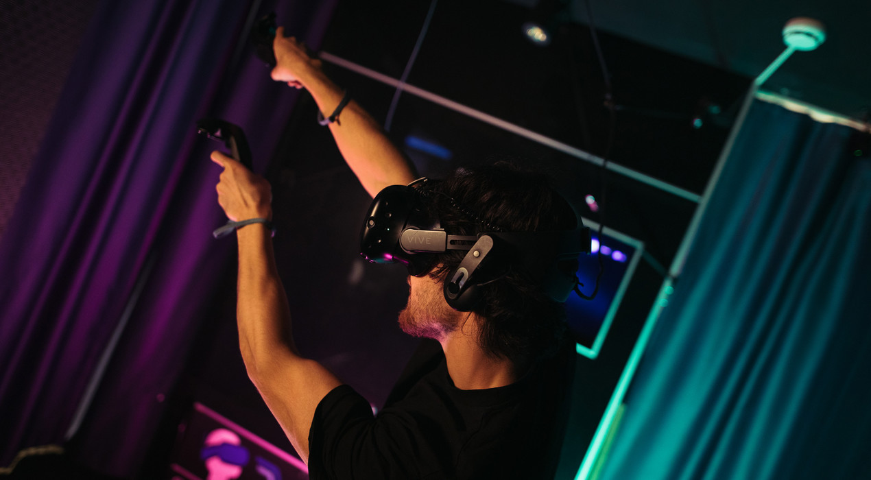 VR House - Sanal Gerçeklik Eğlence Merkezi - 9 Fotoğraf 9 - VR House - Sanal Gerçeklik Eğlence Merkezi
