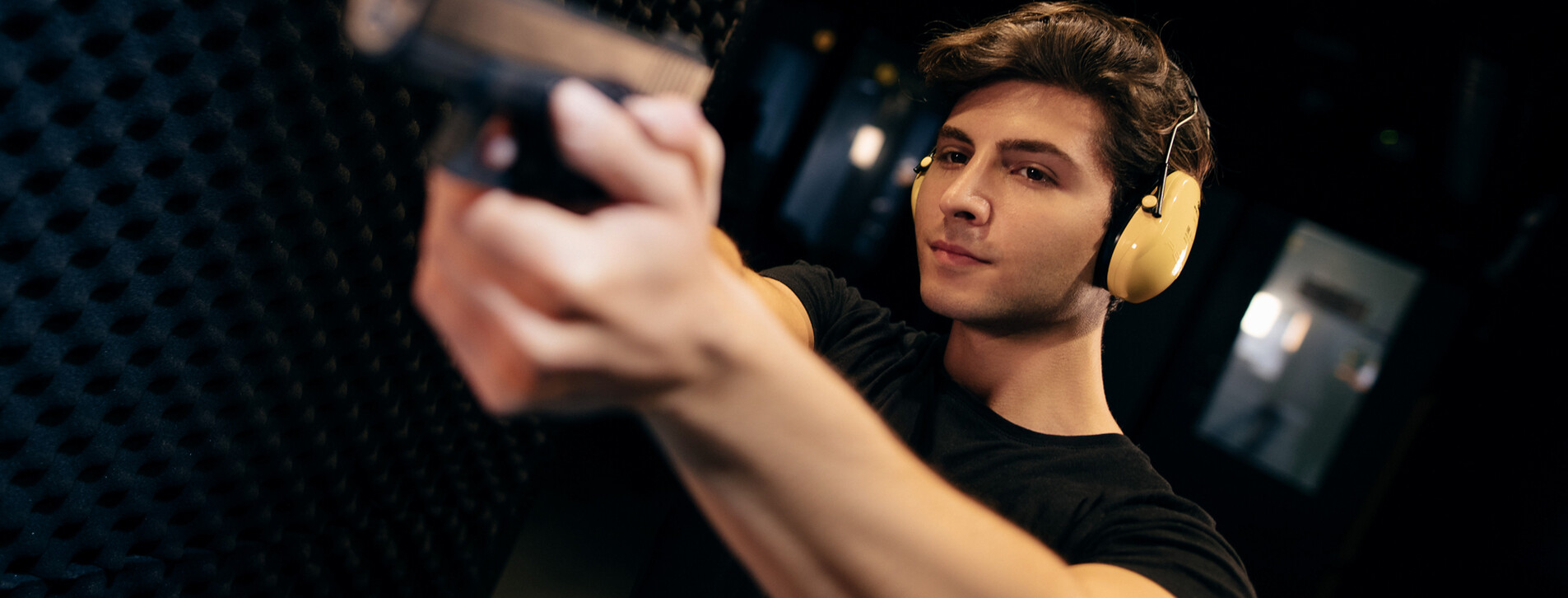 İki Kişi için Poligon'da Silahla Atış - 2 Fotoğraf 2 - İki Kişi için Poligon'da Silahla Atış