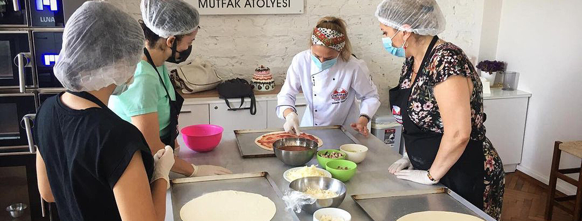 İki Kişi için Pizza Yapım Dersi - 9 Fotoğraf 9 - İki Kişi için Pizza Yapım Dersi