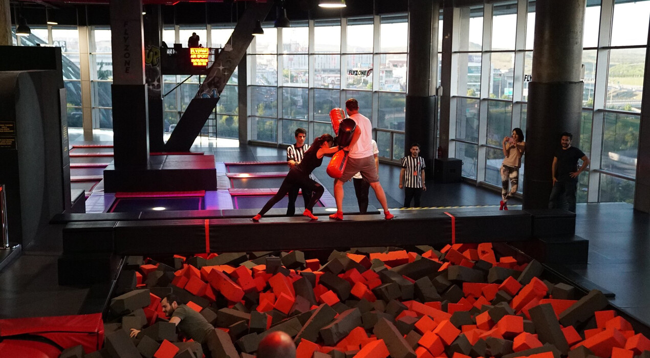 FlyZone - Trambolin Parkı (Mall of İstanbul Şubesi) - 9 Fotoğraf 9 - FlyZone - Trambolin Parkı (Mall of İstanbul Şubesi)