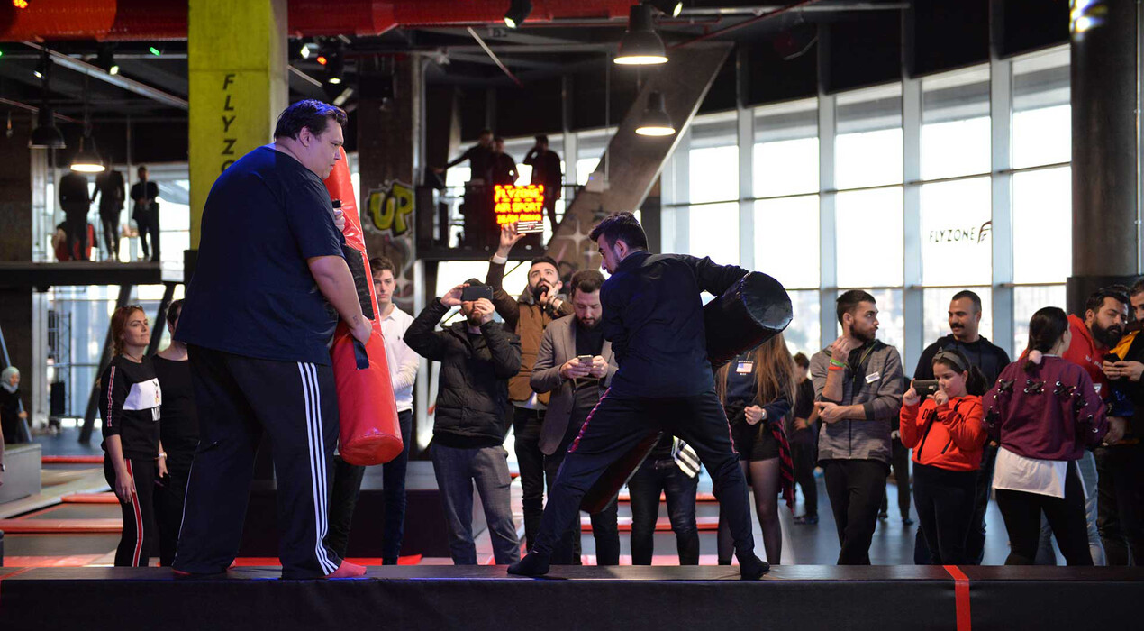 FlyZone - Trambolin Parkı (Mall of İstanbul Şubesi) - 4 Fotoğraf 4 - FlyZone - Trambolin Parkı (Mall of İstanbul Şubesi)