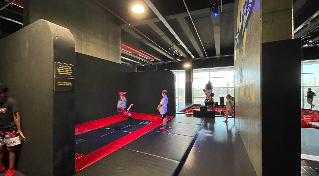 FlyZone - Trambolin Parkı (Mall of İstanbul Şubesi) - 5 Fotoğraf 5 - FlyZone - Trambolin Parkı (Mall of İstanbul Şubesi)