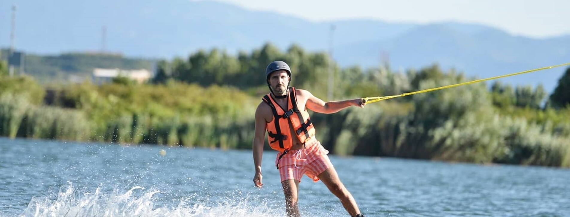 İstanbul'da İki Kişi için Kablolu Wakeboard Deneyimi - 4 Fotoğraf 4 - İki Kişi için Kablolu Wakeboard Deneyimi