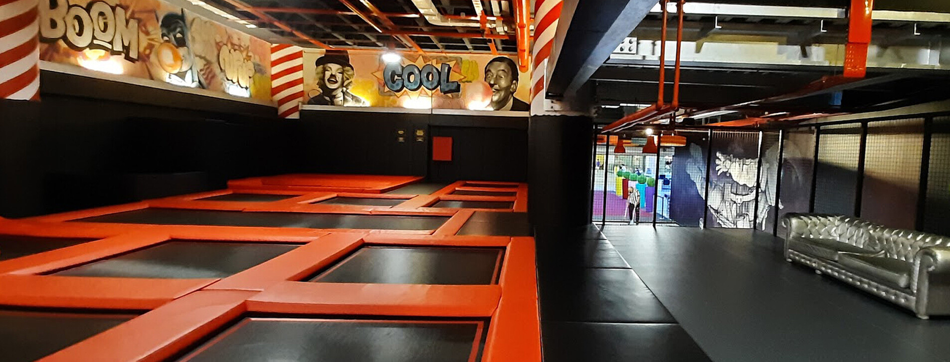 İki Çocuk için Trambolin Parkı - 6 Fotoğraf 6 - İki Çocuk için Trambolin Parkı