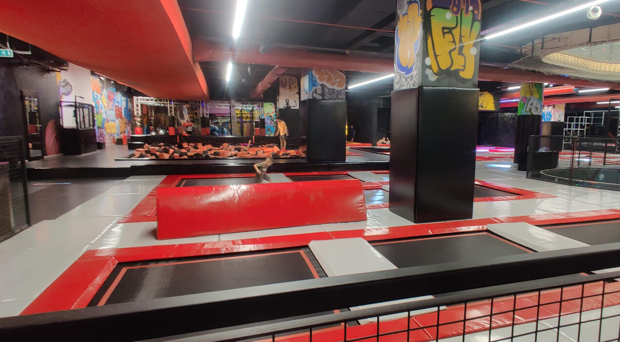 FlyZone - Trambolin Parkı (Demirören Şubesi) - 7 Fotoğraf 7 - FlyZone - Trambolin Parkı (Demirören Şubesi)