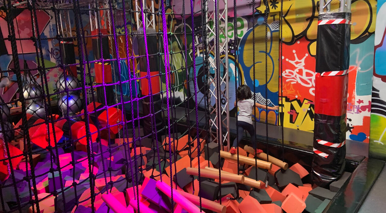 FlyZone - Trambolin Parkı (Demirören Şubesi) - 3 Fotoğraf 3 - FlyZone - Trambolin Parkı (Demirören Şubesi)