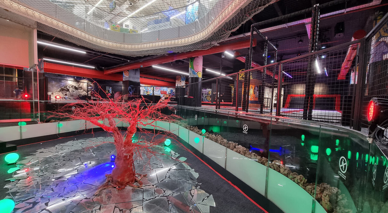 FlyZone - Trambolin Parkı (Demirören Şubesi) - 8 Fotoğraf 8 - FlyZone - Trambolin Parkı (Demirören Şubesi)