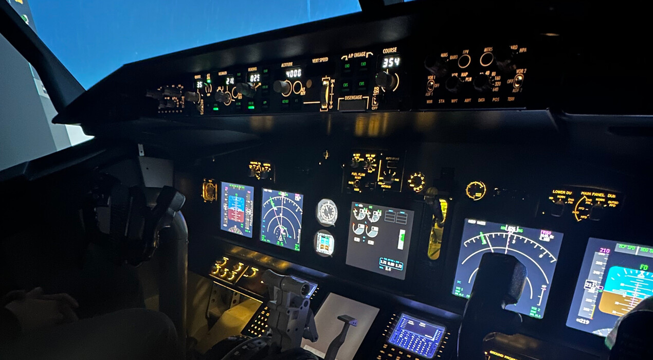 Flyincockpit Danışmanlık ve Uçuş Simülatör Merkezi - 6 Fotoğraf 6 - Flyincockpit Danışmanlık ve Uçuş Simülatör Merkezi