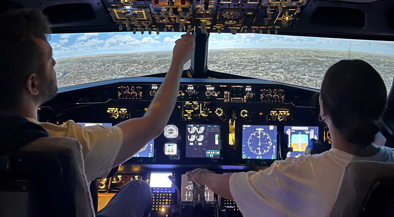 Flyincockpit Danışmanlık ve Uçuş Simülatör Merkezi - 1 Fotoğraf 1 - Flyincockpit Danışmanlık ve Uçuş Simülatör Merkezi