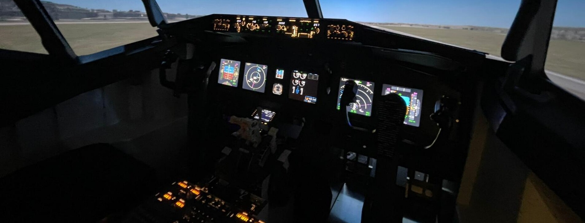 İki Kişi için Boeing 737 Uçuş Simülatörü Deneyimi - 23 Fotoğraf 23 - İki Kişi için Boeing 737 Uçuş Simülatörü Deneyimi