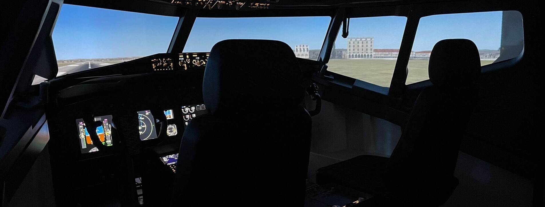 İki Kişi için Boeing 737 Uçuş Simülatörü Deneyimi - 28 Fotoğraf 28 - İki Kişi için Boeing 737 Uçuş Simülatörü Deneyimi