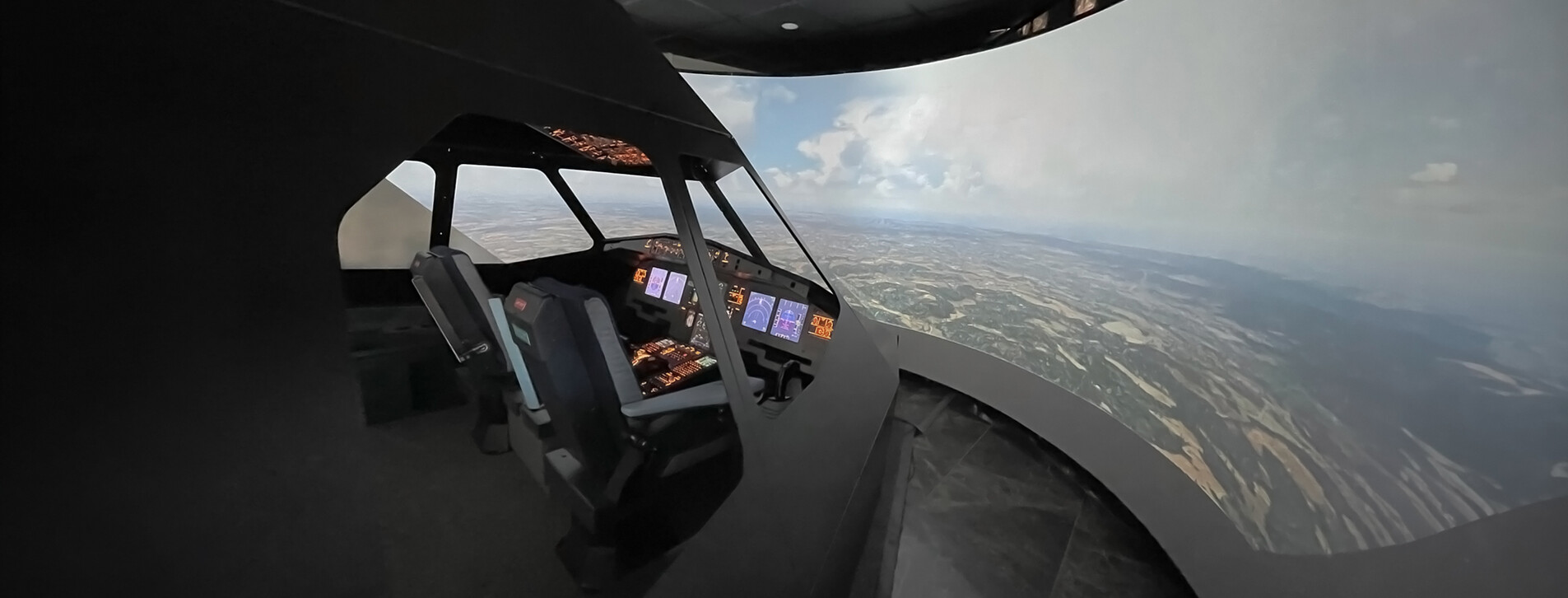 İki Kişi için Airbus A320 Uçuş Simülatörü Deneyimi - 2 Fotoğraf 2 - İki Kişi için Airbus A320 Uçuş Simülatörü Deneyimi