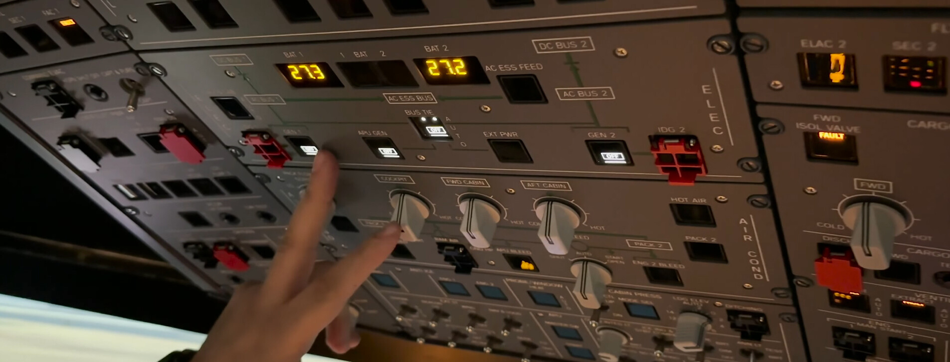 İki Kişi için Airbus A320 Uçuş Simülatörü Deneyimi - 7 Fotoğraf 7 - İki Kişi için Airbus A320 Uçuş Simülatörü Deneyimi