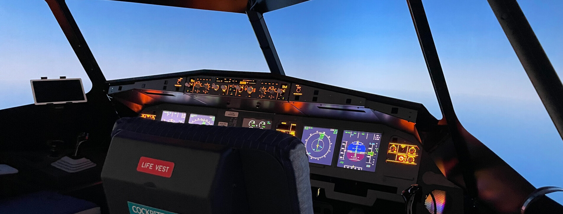 İki Kişi için Airbus A320 Uçuş Simülatörü Deneyimi - 4 Fotoğraf 4 - İki Kişi için Airbus A320 Uçuş Simülatörü Deneyimi