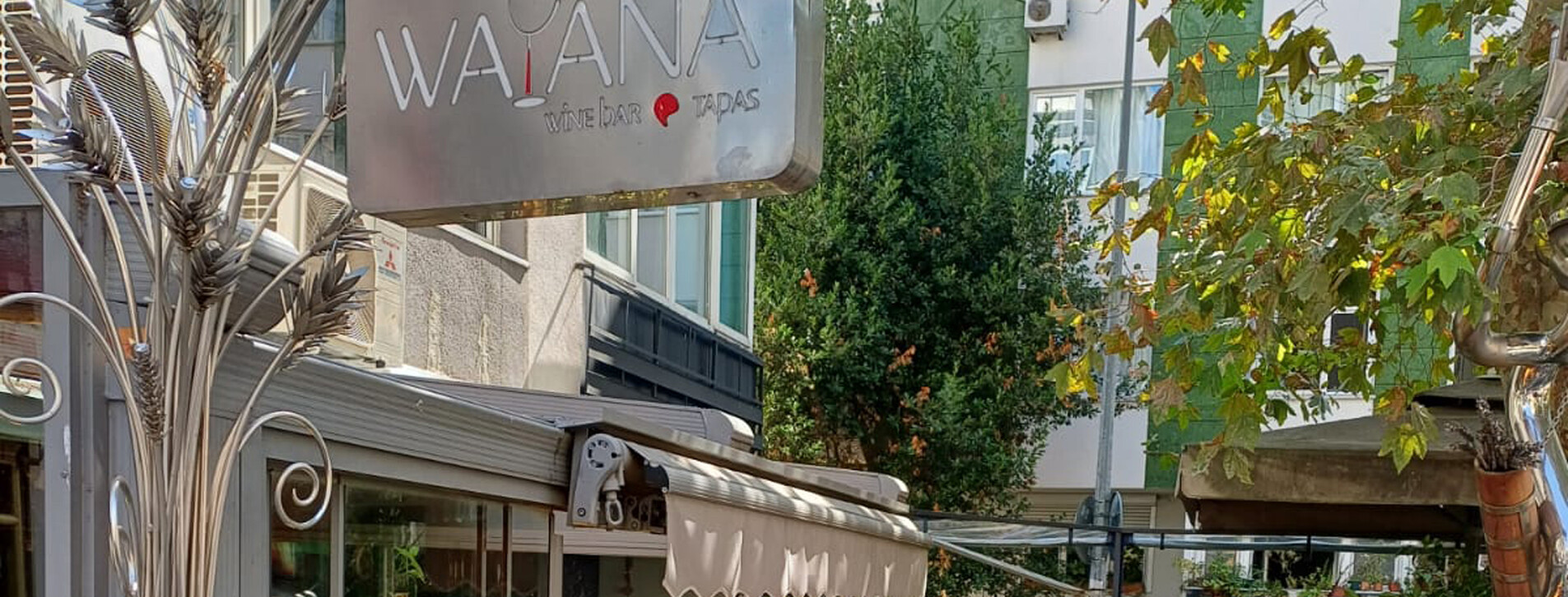 İstanbul'da Arkadaş Grubu için Şarap Barında bir Akşam - 7 Fotoğraf 7 - Arkadaş Grubu için Şarap Barında bir Akşam