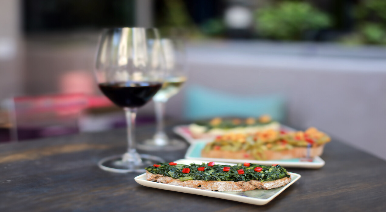 Wayana Wine Bar - 2 Fotoğraf 2 - Wayana Wine Bar