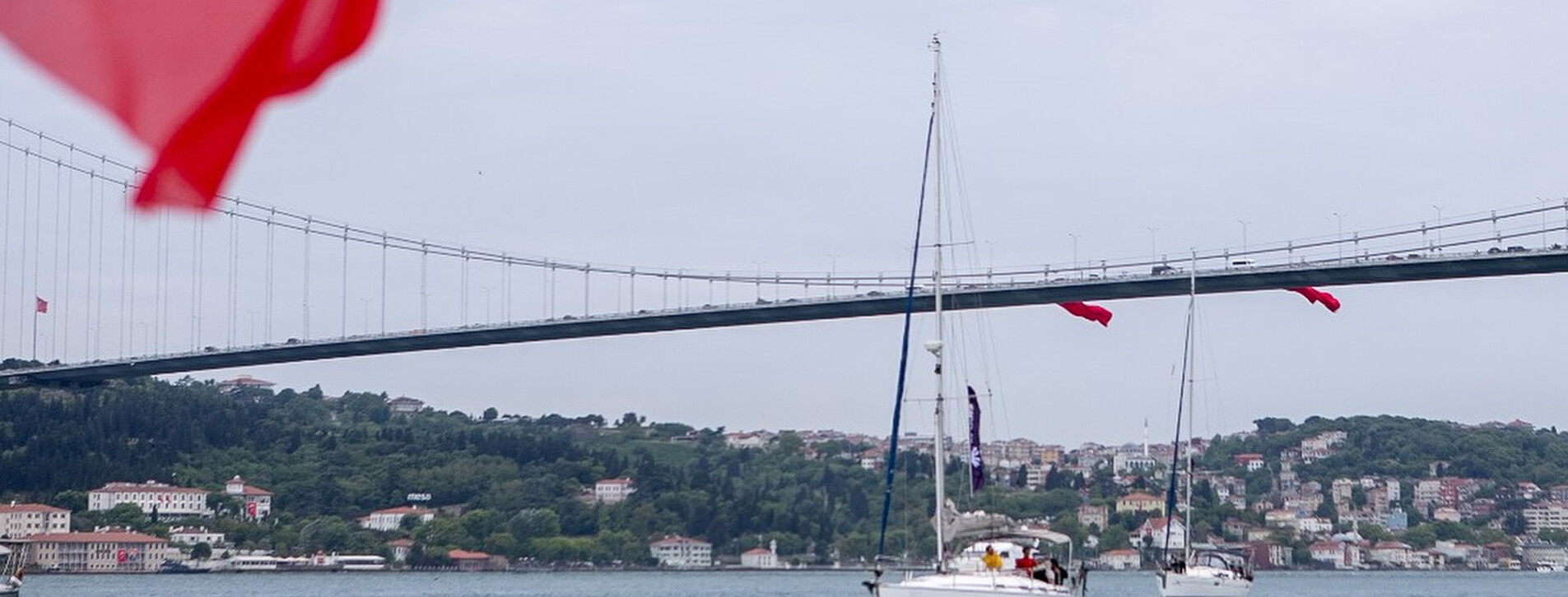 İstanbul'da Arkadaş Grubu için Yat ile Boğaz'da Gece Gezisi - 6 Fotoğraf 6 - Arkadaş Grubu için Yat ile Boğaz'da Gece Gezisi