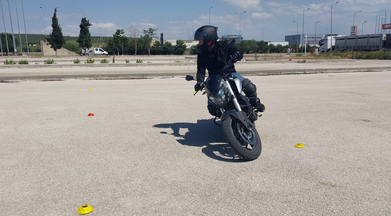 Bursa Motosiklet Eğitim Merkezi - 2 Fotoğraf 2 - Bursa Motosiklet Eğitim Merkezi