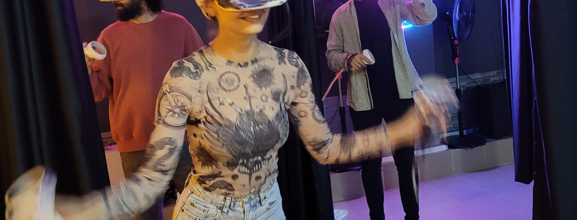 Izmir`de İki Kişi için VR Sanal Gerçeklik Oyunu - 10 Fotoğraf 10 - İki Kişi için VR Sanal Gerçeklik Oyunu